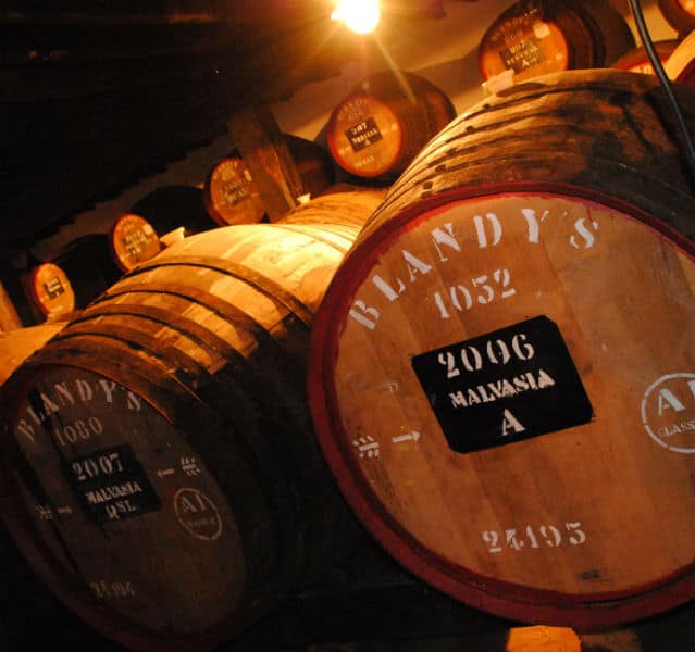 Madeirawein und Portwein gehört zu den Spezialitäten der Insel