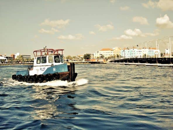 Curacao Willemstad vom Wasser