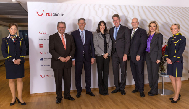 TUI CEO Fritz Joussen und Vorstandsmitglieder empfangen Gäste im Hauptstadtbüro