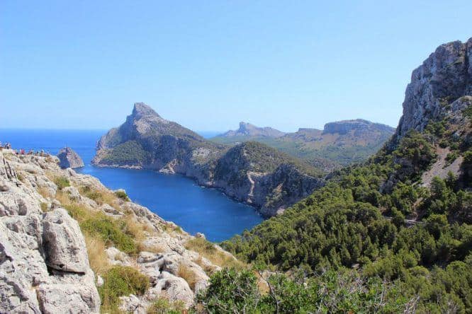 Blick vom Cap de Formentor auf Mallorca