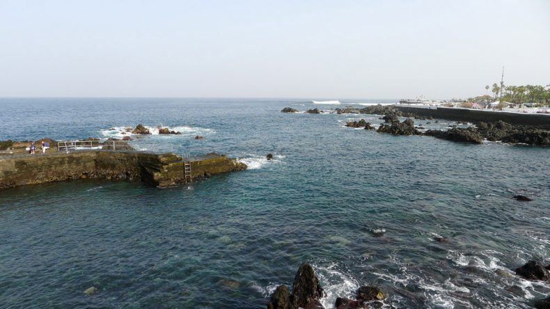 Zum Baden bedingt geeignet: Steinküste vor Puerto de la Cruz
