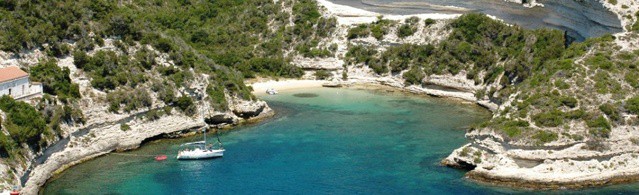 Verlassene Buchten auf Korsika
