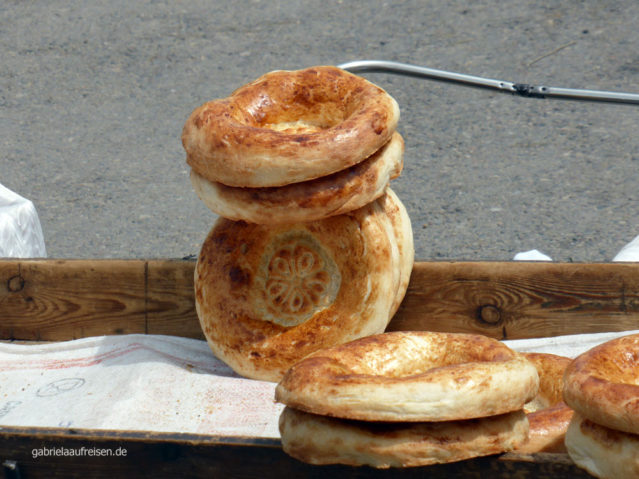 typisch usbekisches Brot