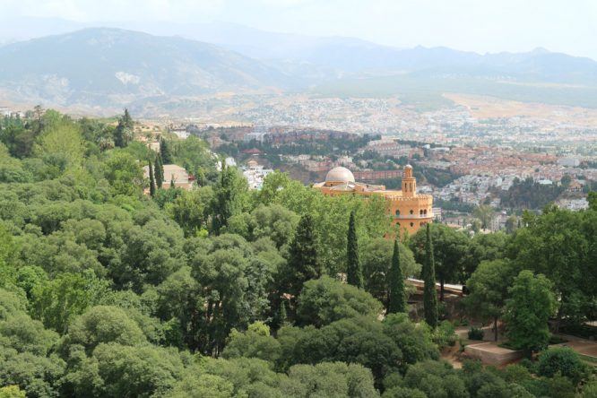 Der Blick nach Granada von Alhambra