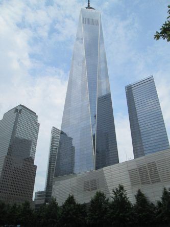 Das 1 WTC ist das höchste Gebäude New Yorks und steht an der Stelle des zerstörten World Trade Centers