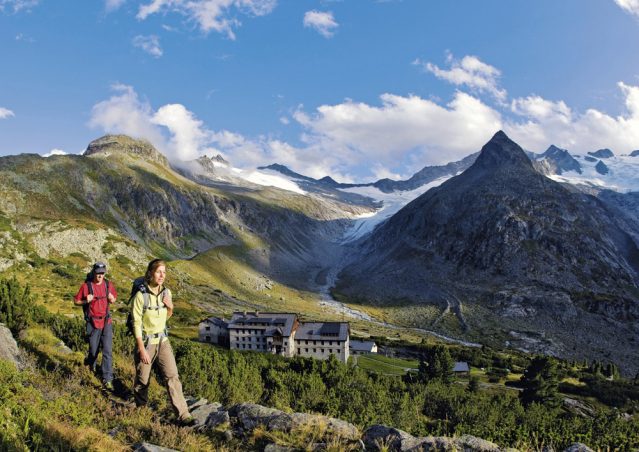 In den Bergen Österreichs wandern: Eine wundervolle Idylle