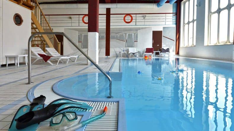 Pool im Kapitäns-Häuser Hotel