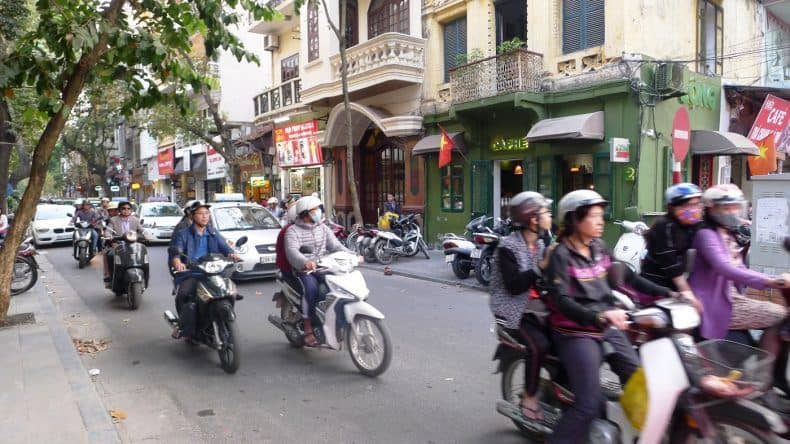 Mopedchaos in Hanoi
