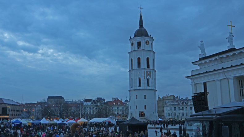 Der Glockenturm von Vilnius neben der Kathedrale