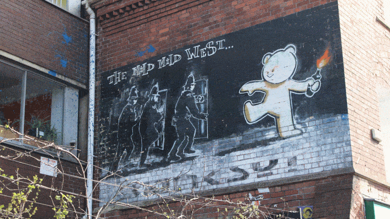 Der berühmte Streetart-Künstler Banksy kommt aus Bristol. Daher findet ihr in der Stadt auch überall seine spannenden Graffities