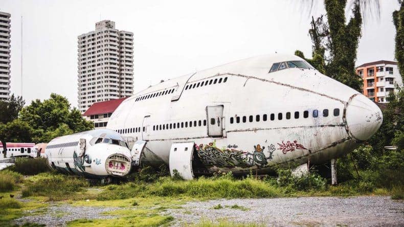 Gänsehaut garantiert: der Flugzeugfriedhof in Bangkok.