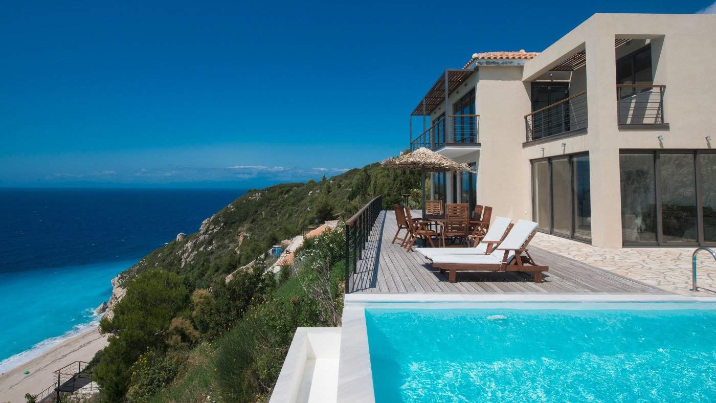 Ferienhaus mit Pool in Griechenland