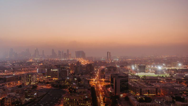 Von der Skybar könnt ihr in jeden Winkel Dubais sehen