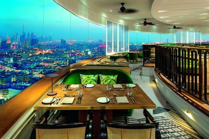 Auch vom Restaurant aus könnt ihr den besten Ausblick auf Dubai genießen