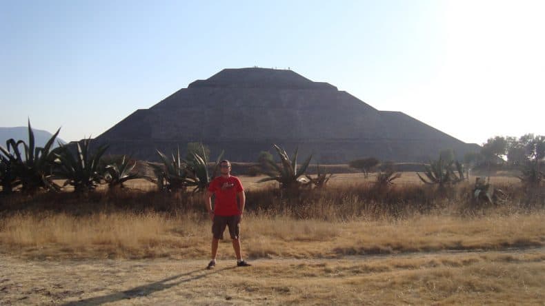 Die riesigen Pyramiden von Teotihuacan sollte ein jeder Mexiko-Reisende erklommen haben.