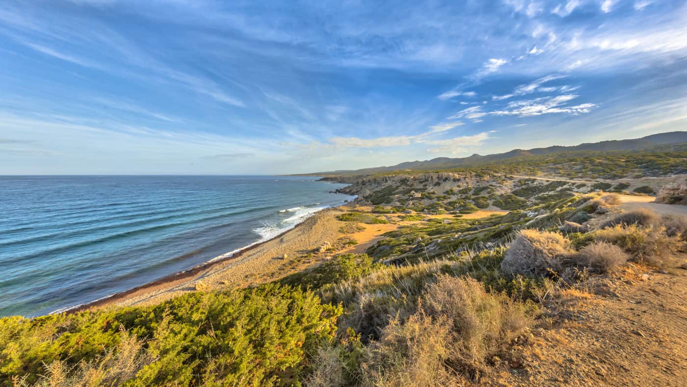 Küste der Halbinsel Akamas auf Zypern (istockphoto/CreativeNature_nl)