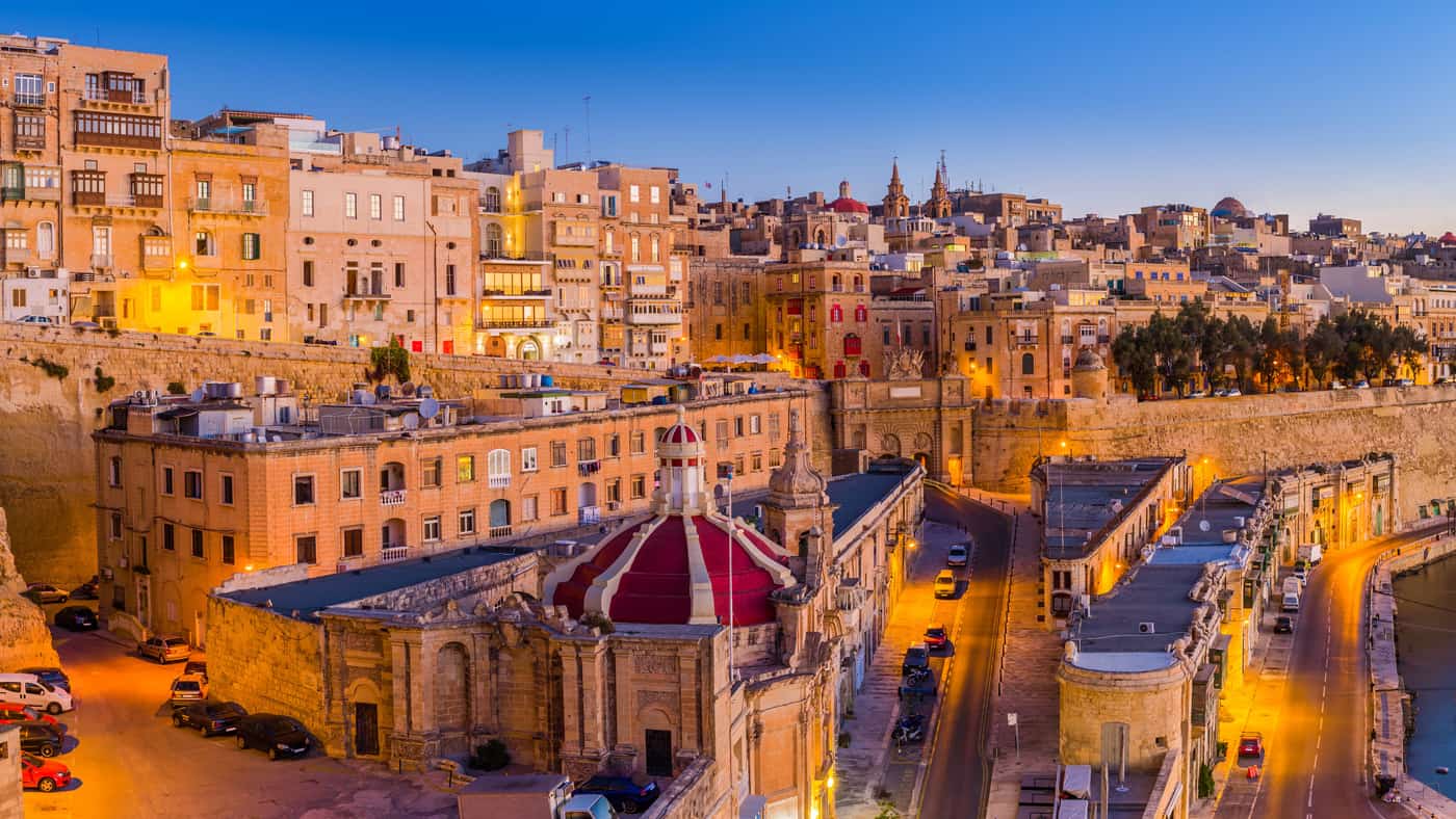 Die lebendige Festungsstadt Valletta könnt ihr gut zu Fuß entdecken