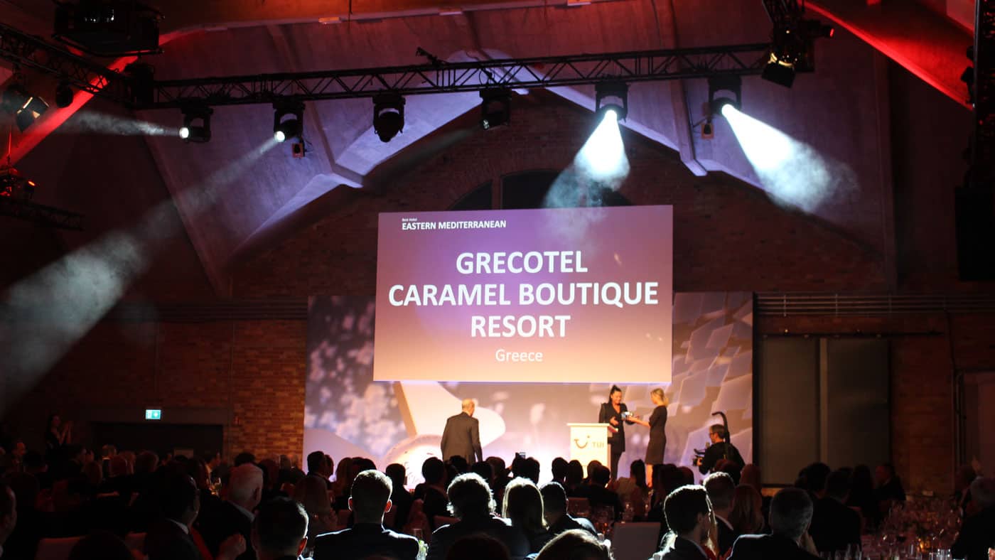 Das GRECOTEL Caramel Boutique Resort auf Kreta gewinnt den TUI Holly Award 2019 in der Kategorie "Bestes Hotel östliches Mittelmeer"