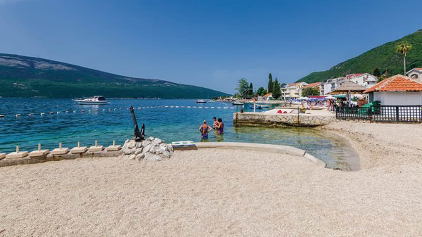 Ferienhaus am Strand in Montenegro