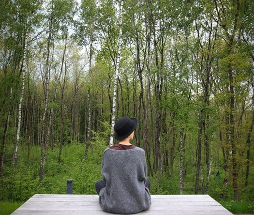 Mia Bühler im Meditationswald