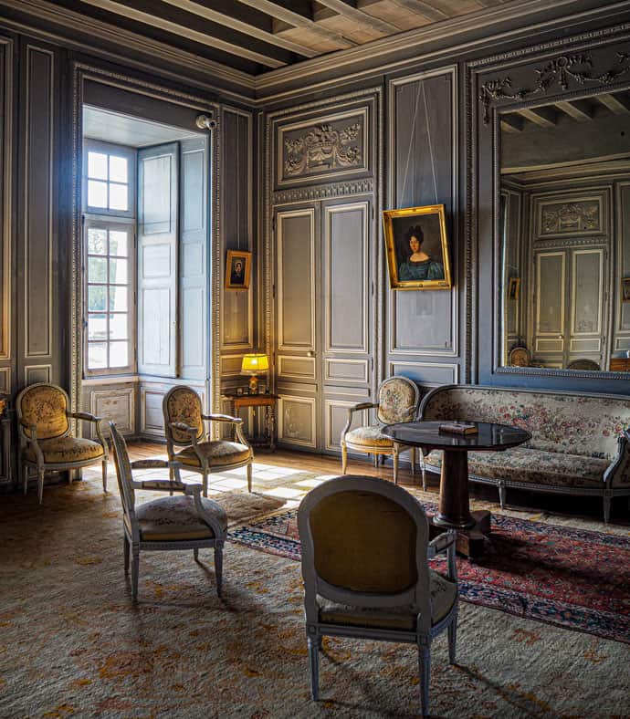 Ein prunkvoller Raum