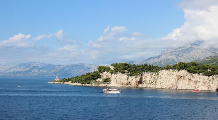 Bootstour entlang der Küste an der Makarska Riviera