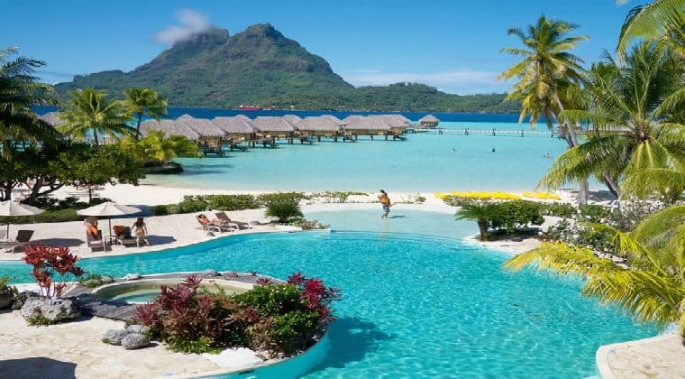 Pool vom Le Bora Bora by Pearl Resorts