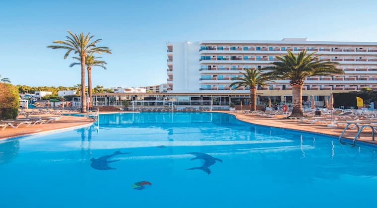 Ibiza TUI SUNEO Caribe Hotelanlage mit Pool