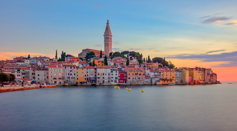 Kroatien Städte Sonnenuntergang Blick auf Rovinj