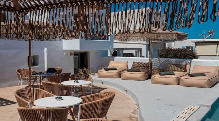 Insel Paros Griechenland Bohemian Luxury Boutique Hotel Terrasse