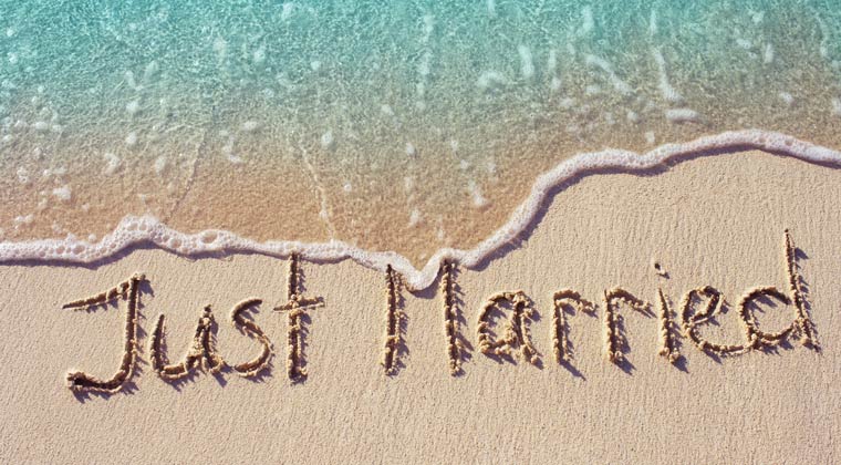 Just Married in Sand geschrieben