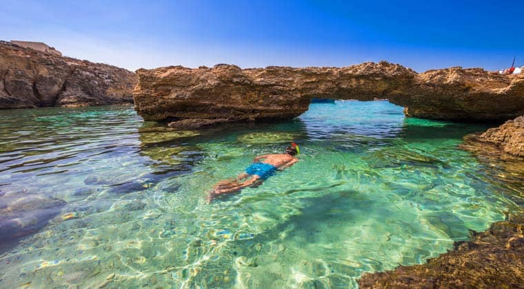 Schnorcheln im Mittelmeer Malta Blaue Lagune