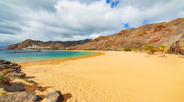 Kanarische Inseln Teneriffa Playa de las Teresitas