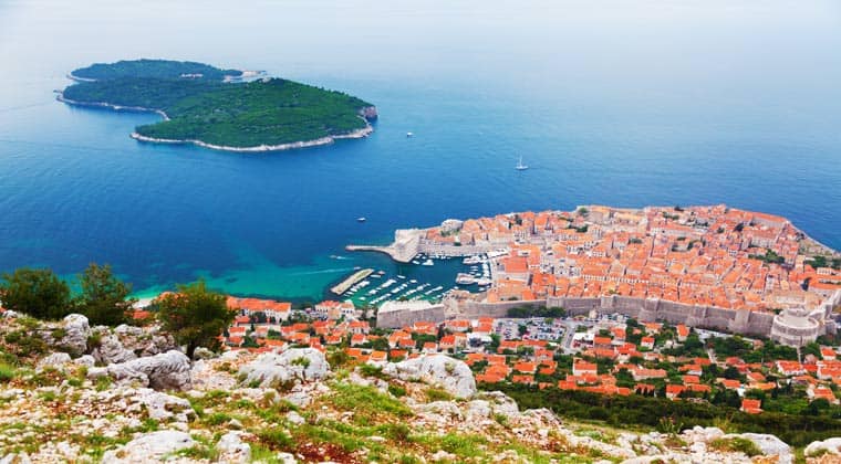 Blick auf die Insel Lokrum in Kroatien