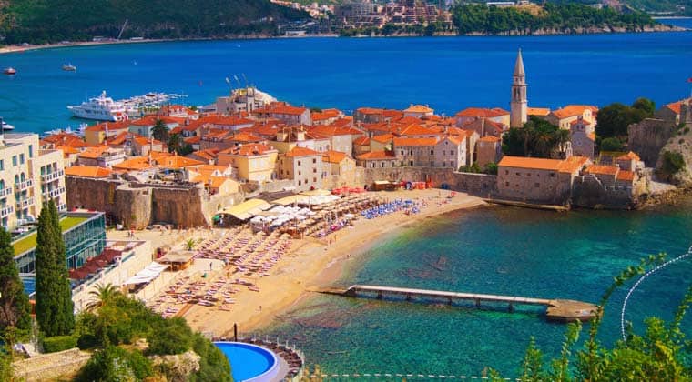 Montenegro Blick auf die wunderschöne Altstadt Budva