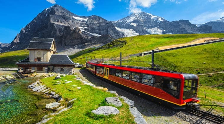 Schweiz Personenzug zum Jungfraujoch