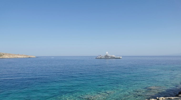 Griechenland Insel Mykonos Yachten im Wasser