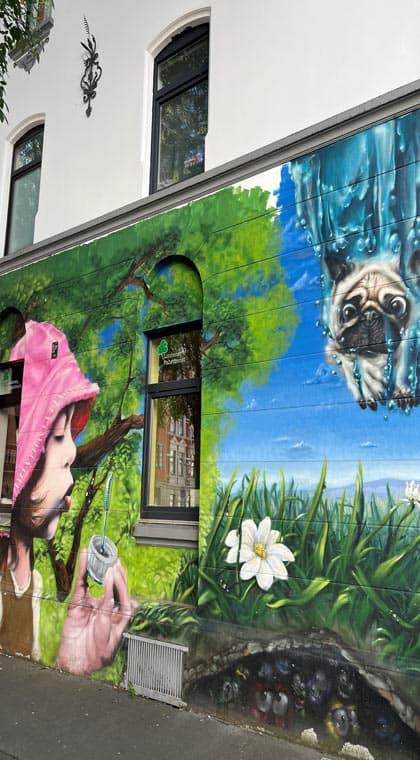 Hannover Streetart: Seifenblasen Mädchen Struckmeyerstrasse