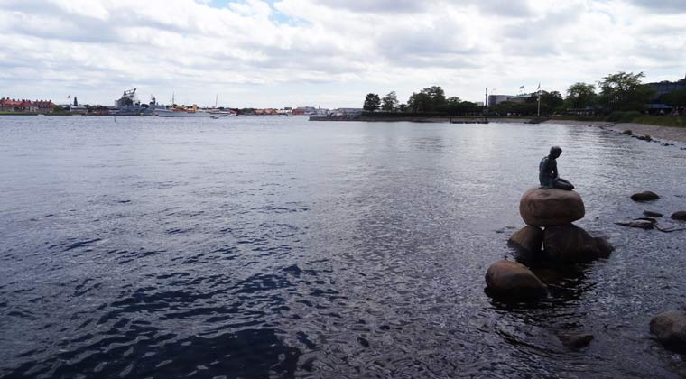Dänemark Kopenhagen Wasser kleine Meerjungfrau