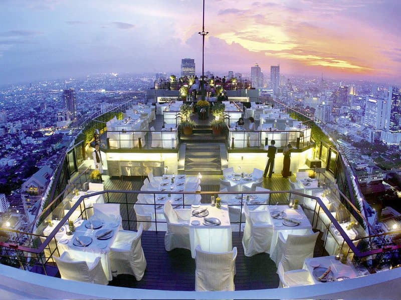 Das Prunkstück des Banyan Tree: Das Openair-Rooftop-Restaurant "Vertigo" Das Prunkstück des Banyan Tree: Das Openair-Rooftop-Restaurant "Vertigo"