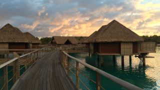 Auch die exklusiven Wasservillen des Four Seasons Resort Bora Bora bieten Luxus pur.