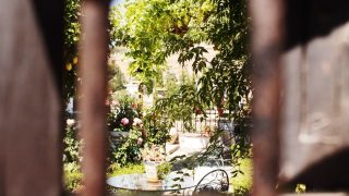 Blick in einen Garten in Albaicin