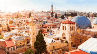 Jerusalem & Tel Aviv steht noch nicht auf eurer Bucket List? Dann solltet ihr 2019 mal darüber nachdenken. Der Eurovision Song Contest findet 2019 in Tel Aviv statt.