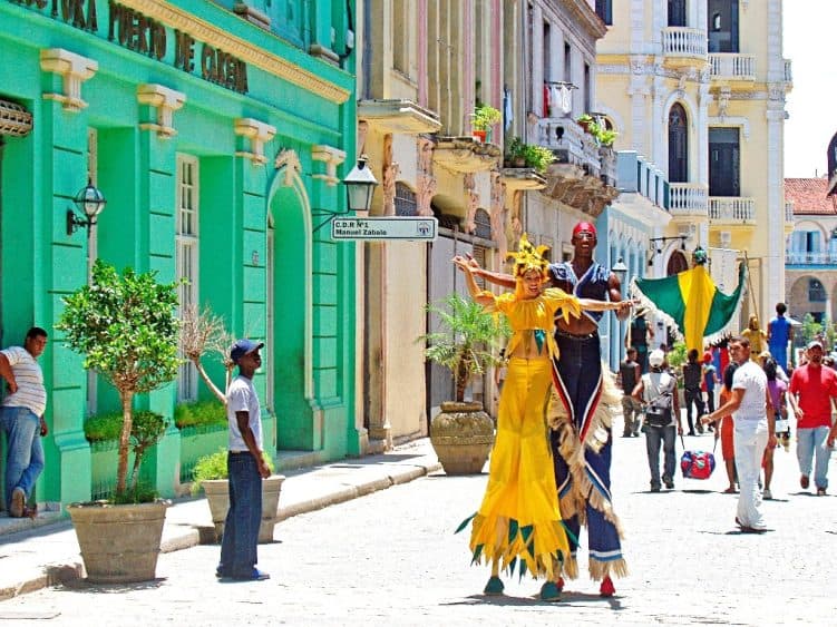 Straßenshow in Havanna