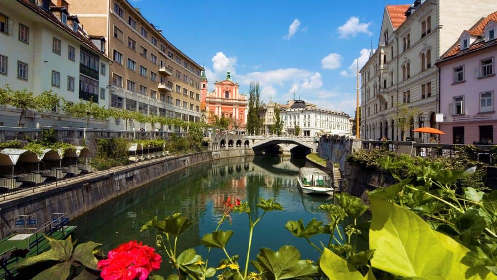 Einfach am Fluss entlangschlendern