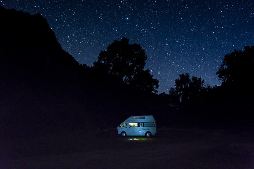 Camper unterm Sternenhimmel