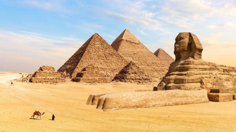Die Pyramide von Gizeh und die Sphinx