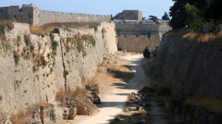Historische Stadtmauer von Rhodos-Stadt