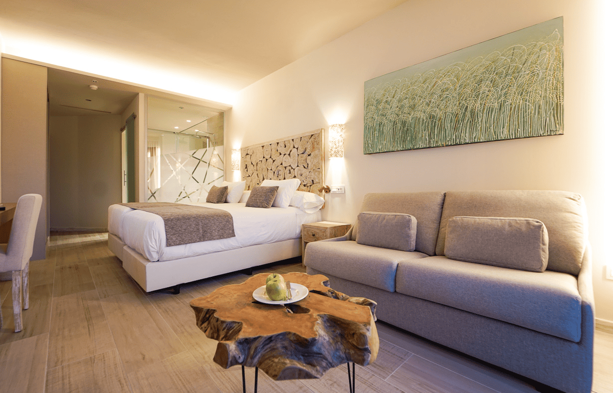 Offene und helle Standard-Zimmer im TUI SENSIMAR Zahara Beach & Spa.