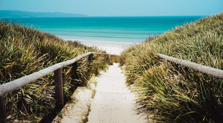 Blaues Meer, weißer Strand – das ist Australien